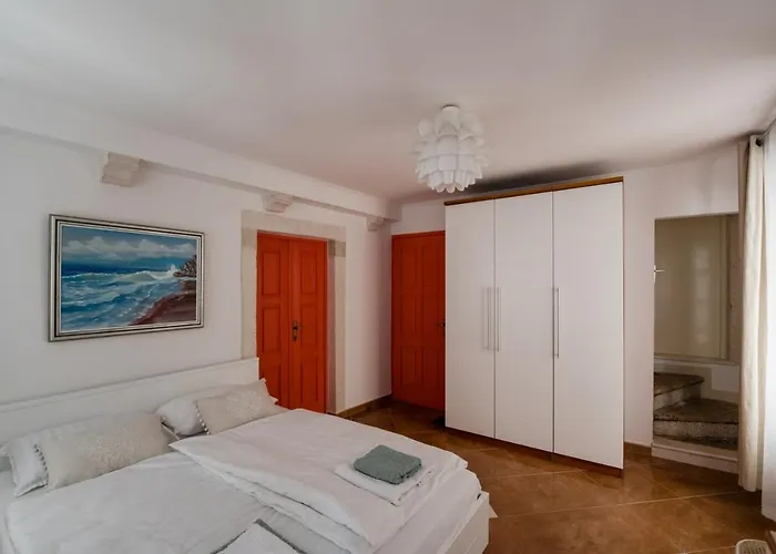 Apartment Teatar