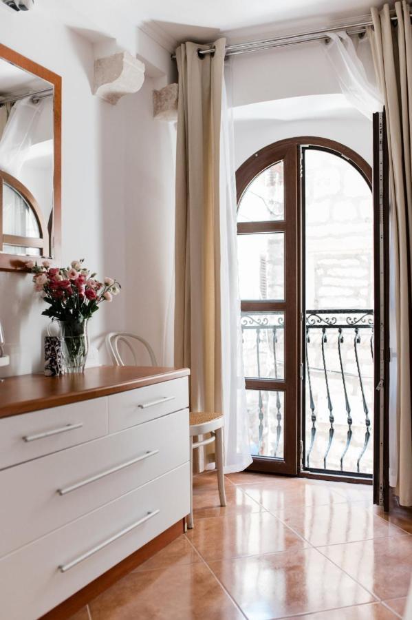 Teatar Apartment