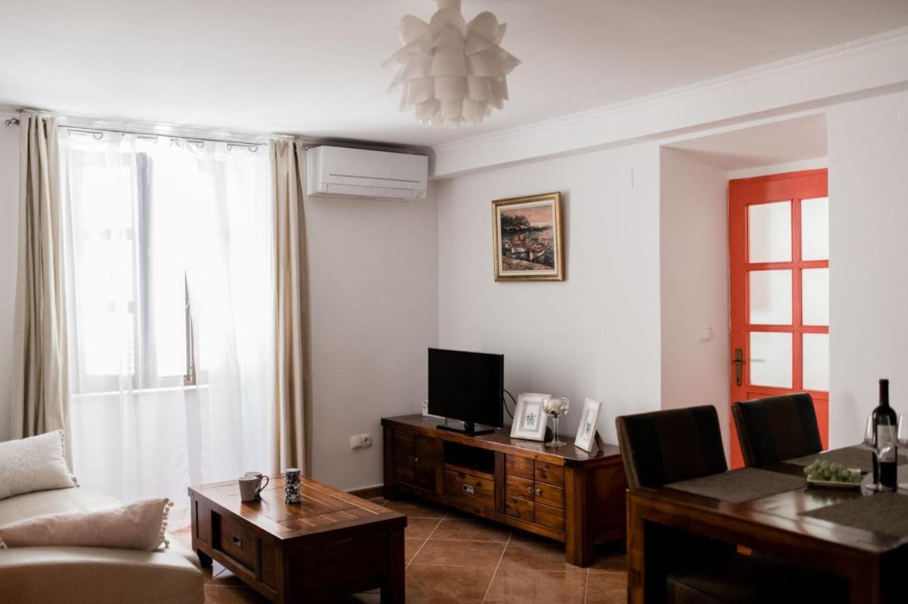 Teatar Apartment *